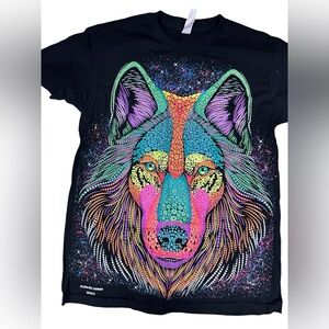 Colorful Wolf Graphic T-Shirt